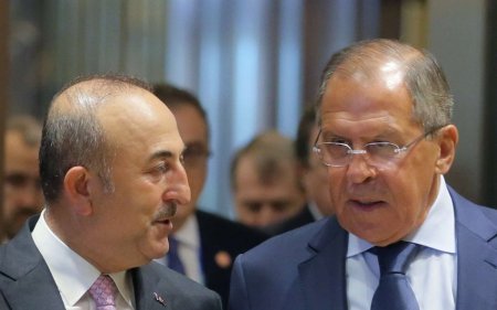 Lavrov və Çavuşoğlu Cənubi Qafqazı müzakirə etdi