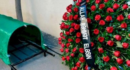 Aparıcının anası evində ölü tapıldı - FOTO