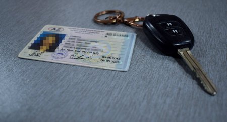 Sürücülük vəsiqəsini dəyişənlər üçün vacib məlumat: Bu sənədlər lazımdır