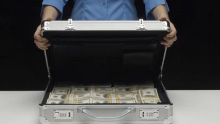 10 ay ərzində Azərbaycana 406 milyon dollar gətirən 10 şəxs kimdir? - ADLAR