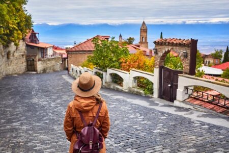 Gürcüstanın turizm gəlirləri rekord həddə çatıb