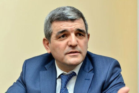 Fazil Mustafa: "Təşəkkür etməkdən, utanmadan müəllimə töhmət verirlər"