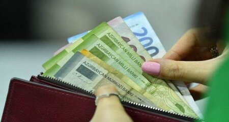 Azərbaycan əhalisi pullarının çoxunu bu məhsullara xərcləyir