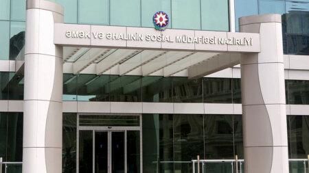 Əlillərin penisiyasını kəsən nazirlik bu şəxsdən yarım milyona ofis icarəyə götürür