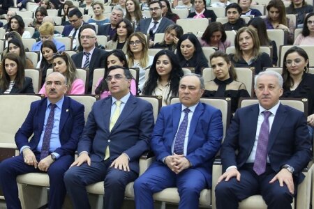 SOCAR-ın Bakı Ali Neft Məktəbində Beynəlxalq Qadınlar Günü qeyd edilib