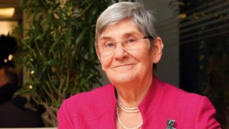 Canan Karatay 10 yaş cavanlaşdıran sirrli qidanı açıqladı: - SƏHƏRDƏN AXŞAMA QƏDƏR YEYİN