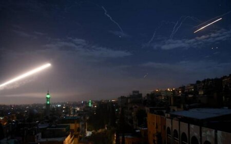 İsrail bu ölkənin hərbi hədəflərini bombaladı