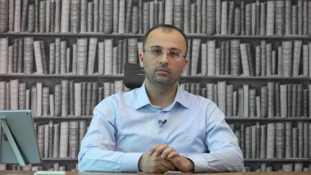 "Dinimizdə içkili məclislərdə iştirak etmək haram deyil"-İlahiyyatçı