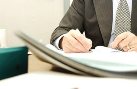 Hicran Valehov vəzifəsindən azad edildi