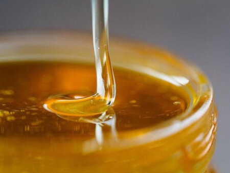 Yağ-bal satan Əməkdar artisti siz də tanıyın