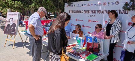 Mərkəzi Elmi Kitabxana Kitab Festivalında öz nəşrləri ilə təmsil olundu