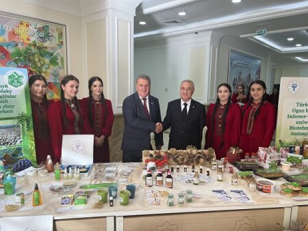 AMEA prezidenti Türkmənistanın Elmi günü tədbirlərində iştirak edib