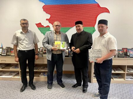 Tatarıstanın ictimai xadimləri Mərkəzi Elmi Kitabxananın qonağı olublar