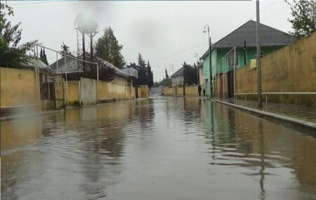 Güclü yağış buna səbəb oldu-DƏHŞƏT