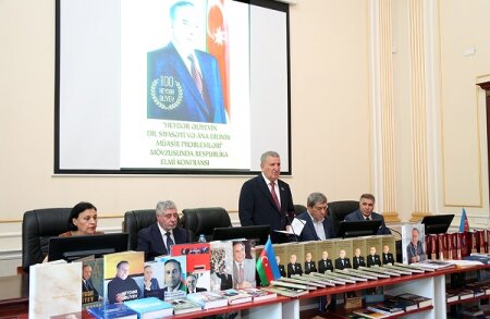 AMEA-da “Heydər Əliyevin dil siyasəti və ana dilinin müasir problemləri” mövzusunda respublika konfransı keçirilir
