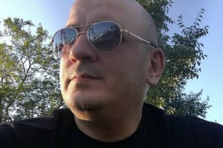 İşxan Verdyan: “Kaş türk olaydım, artıq xalqımı bürümüş dəliliyə baxa bilmirəm”