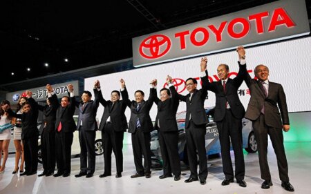 "Toyota"nın 12 zavodu fəaliyyətini dayandırıb-İLGİNC DETALLAR
