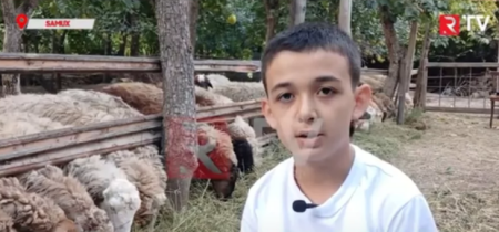 Bir günə məşhurlaşan uşaq danışdı (VİDEO)