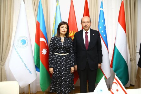 Ersin Tatar Beynəlxalq Türk Mədəniyyəti və İrsi Fondunu ziyarət edib