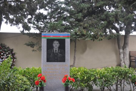 Mərhum general-mayor Məhəmməd Abbasquliyevin məzarı ziyarət edilmişdir