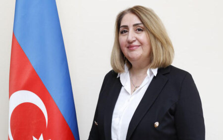 MüəllimLƏR GÖRÜN 301 SAYLI MƏKTƏBDƏN NƏLƏRİ DANIŞDI-Direktor bizə hinduşkabaş... / VİDEO