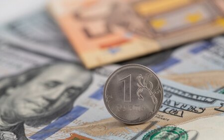 Daxili və xarici dövlət borcu kəskin artıb