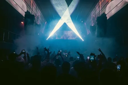 "XS lounge" gecə klubu SAKİNLƏRİ AYAĞA QALDIRDI-ETİRAZ