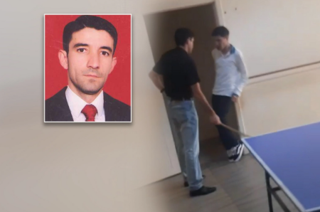254 saylı məktəbdə idman müəllim dəyənəklə şagirdləri belə döydü- Video