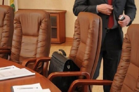 Prezident postuna BU XANIM GƏLİR - TƏCİLİ/FOTO