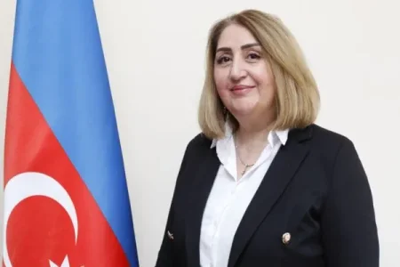 Müəllimlərə hinduşkabaş deyən direktor işdən ÇIXARILDI