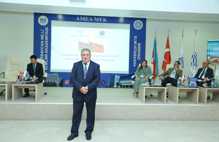 AMEA-da keçirilən beynəlxalq simpozium öz işini bölmə iclasları ilə davam etdirib