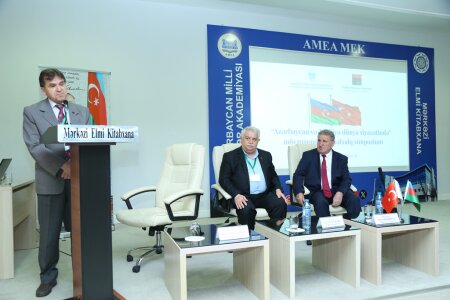 “Azərbaycan və Türkiyə dünya siyasətində” mövzusunda beynəlxalq simpoziumun bağlanış mərasimi olub