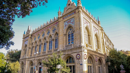18 ildə 700 bal toplayan 116 nəfərdən biri də AMEA-ya üz tutmayıb - Niyə?