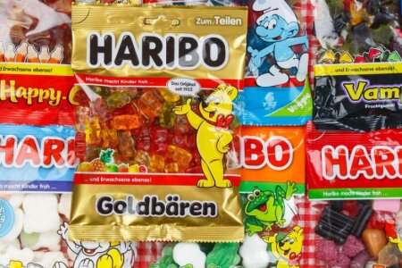 İçində çətənə olan "Haribo" konfetlərini yeyən uşaq komaya düşüb
