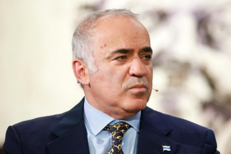 HARRİ KASPAROVU hakimiyyəti devirməyə cəhddə ittiham edirlər-GÖRÜN HARADA