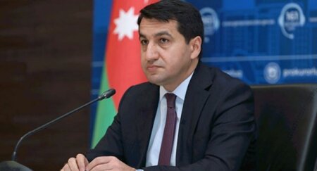 Aramızda sülh var, indi Ermənistanın son addımı atmasını gözləyirik - Hikmət Hacıyev