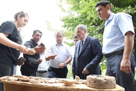 Akademik İsa Həbibbəyli Astarada arxeoloji qazıntı işləri ilə tanış olub