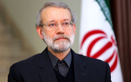 İran rəsmisi Livanda “Hizbullah”ın silah böhranını müzakirə edəcək