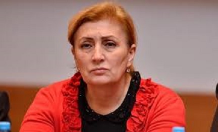XANIM DEPUTATIN ayağı sındı
