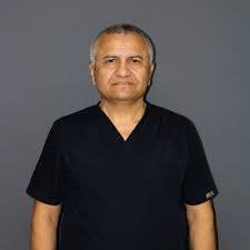 Sertifikasiyadan keçməyən lor həkim necə estetik cərrah kimi fəaliyyət göstərir? Səhiyyə nazirliyinin bundan xəbəri varmı?