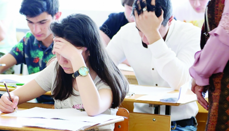 Orta məktəblərin saxta uğurları və təhsilin gerçək bərbadlığı