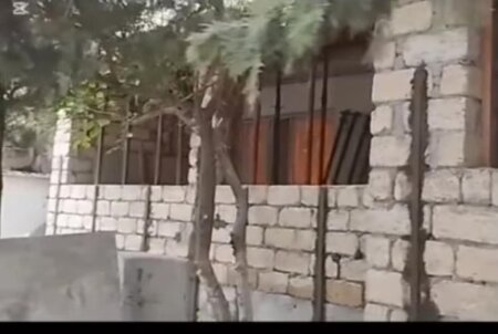 Mir Cəlal küçəsində qanunsuz tikintiyə hansı məmur icazə verib?