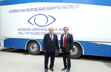 AMEA Rəyasət Heyəti aparatının əməkdaşları üçün   ödənişsiz göz müayinəsi həyata keçirilib
