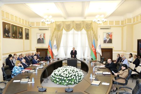 AMEA Rəyasət Heyətinin növbəti iclası keçirilib