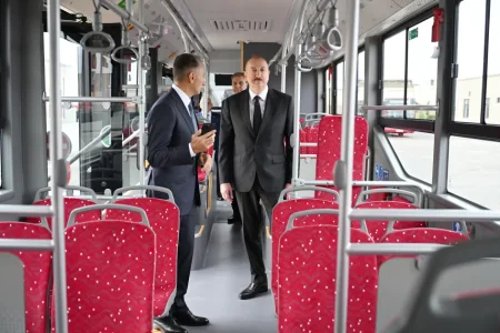 Prezident İlham Əliyev “BakuBus”ın Gəncə Avtoparkının açılışında - Fotolar