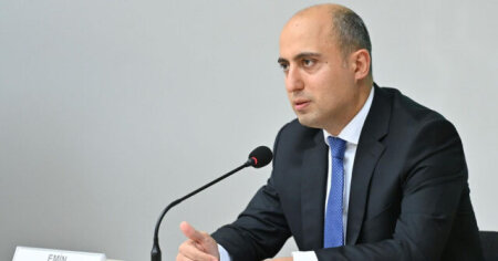 “Dostlarını zavodlardan gətirib təhsil sisteminə yerləşdirib” – Ekspertlərdən nazirə SƏRT CAVABLAR