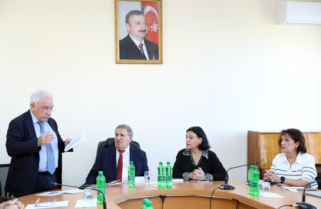 AMEA-da “Azərbaycan Respublikasında müasir konstitusionalizm və suverenliyə yeni baxış” mövzusunda beynəlxalq elmi konfrans keçirilib