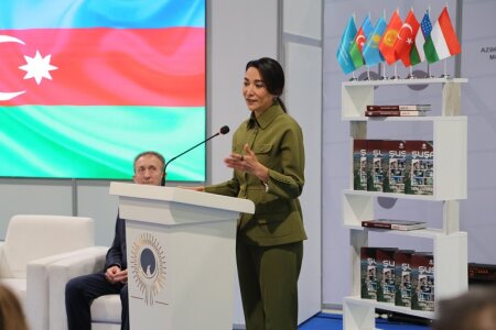 Ombudsman "Şuşa - Tarixi-mədəni irs" kitabının təqdimat mərasimində iştirak edib