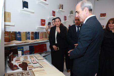 MEK-də akademik Mustafa bəy Topçubaşovun 130 illiyinə həsr olunmuş sərgi