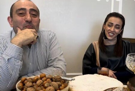 Ofelya komandir əri ilə "duet" oxudu - VİDEO